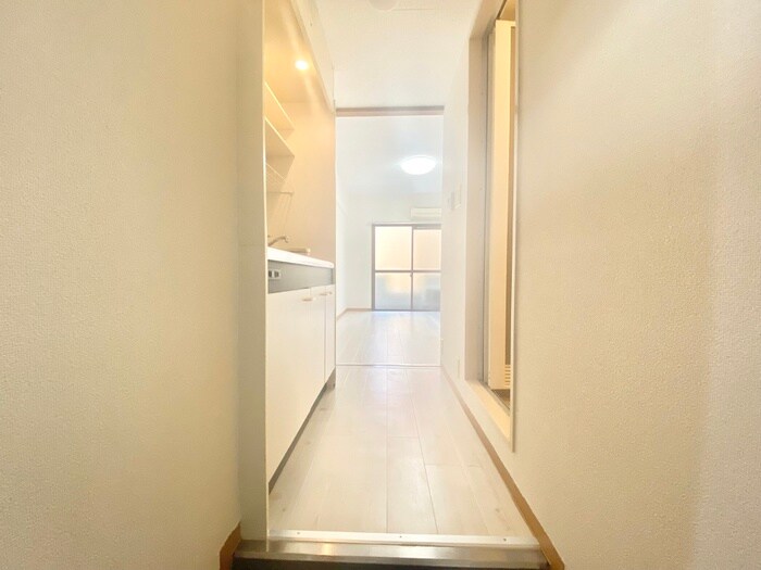 物件内観写真15　(廊下)