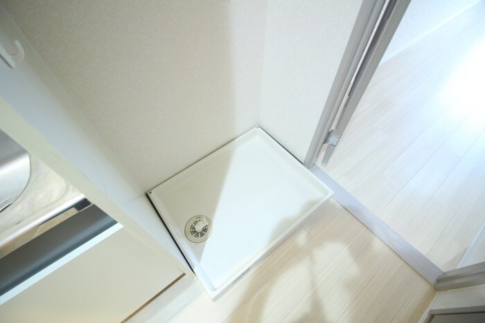 物件内観写真10　(洗濯機置場)