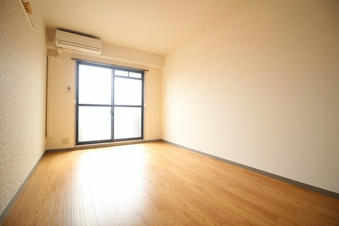 物件内観写真15　(居室)