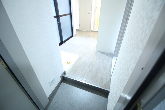 物件内観写真16　(廊下)