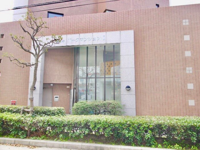 物件外観写真5　(エントランス部分)