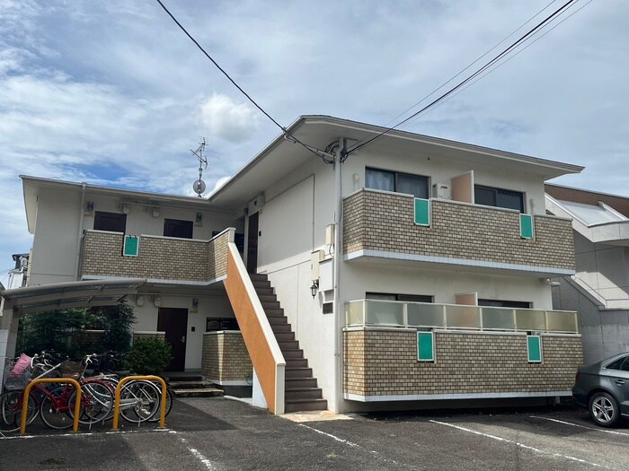 物件外観写真2　(駐輪場)