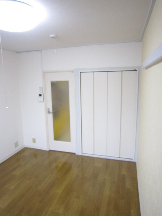 物件内観写真4　(居室)