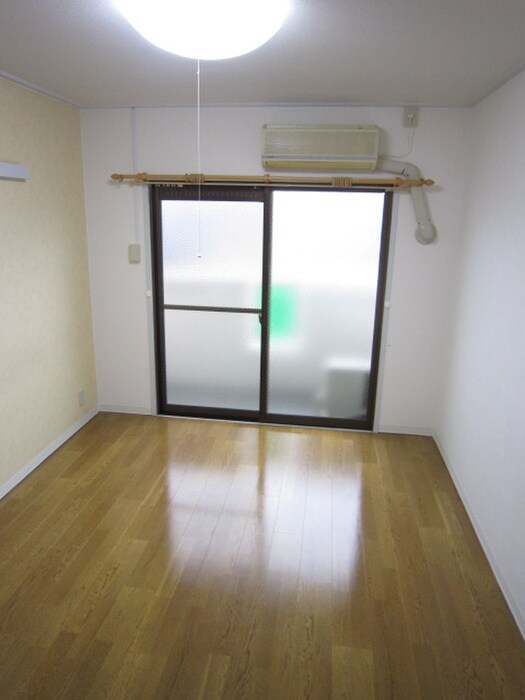 物件内観写真5　(居室)