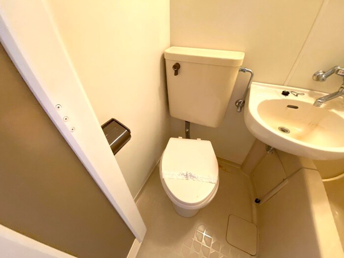 物件内観写真9　(トイレ)