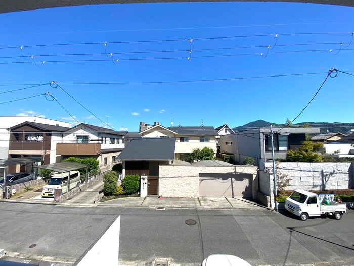 物件内観写真13　(室内からの展望)