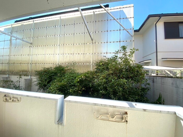 物件内観写真14　(室内からの展望)