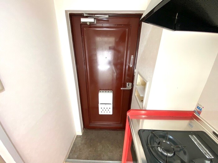 物件内観写真17　(玄関)