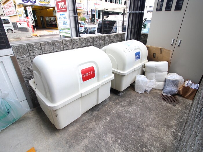 物件外観写真6　(建物設備)