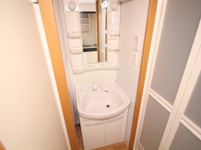物件内観写真11　(洗面)