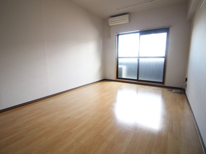 物件内観写真18　(居室)