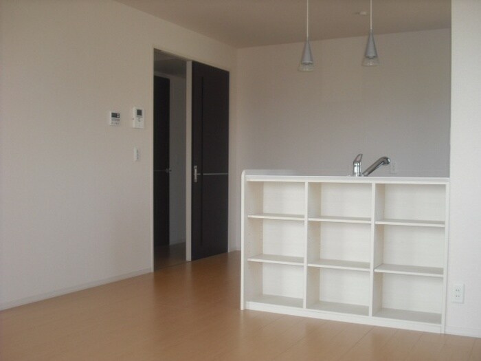 物件内観写真4　(居室)