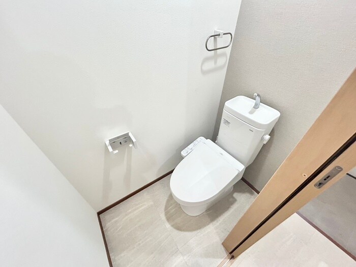 物件内観写真13　(トイレ)