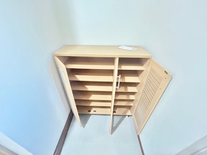 物件内観写真18　(靴箱)