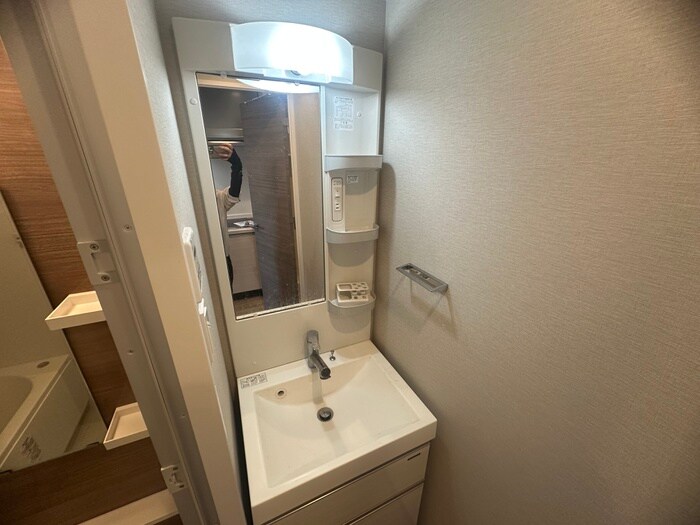 物件内観写真9　(洗面)