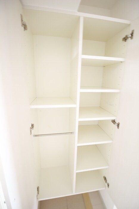 物件内観写真15　(靴箱)
