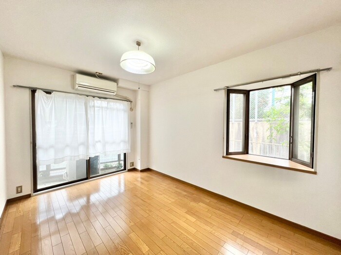 物件内観写真6　(居室)