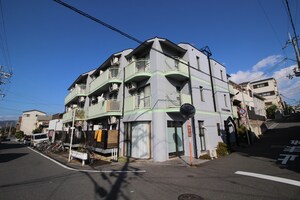 プレアール楠葉東山外観写真