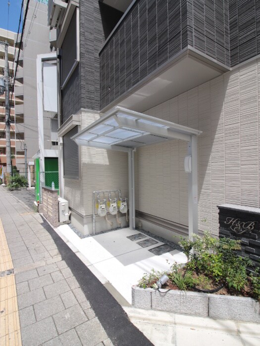 物件外観写真3　(駐輪場)