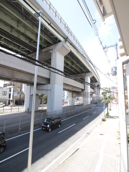 物件内観写真13　(室内からの展望)