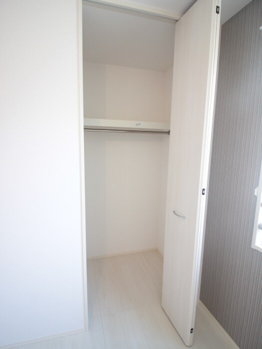 物件内観写真16　(収納)