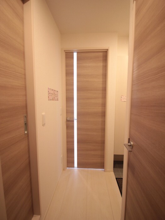 物件内観写真19　(廊下)