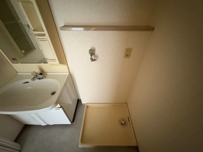 物件内観写真21　(洗濯機置場)