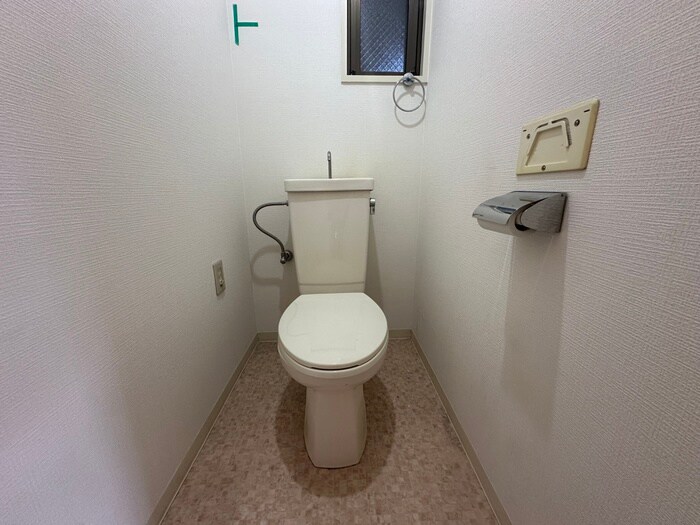 物件内観写真11　(トイレ)