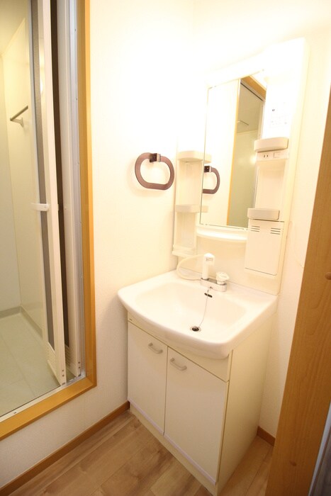 物件内観写真10　(洗面)