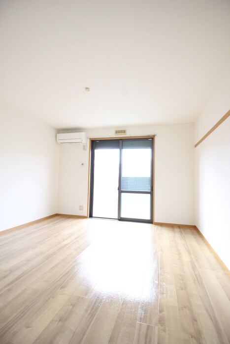 物件内観写真16　(居室)