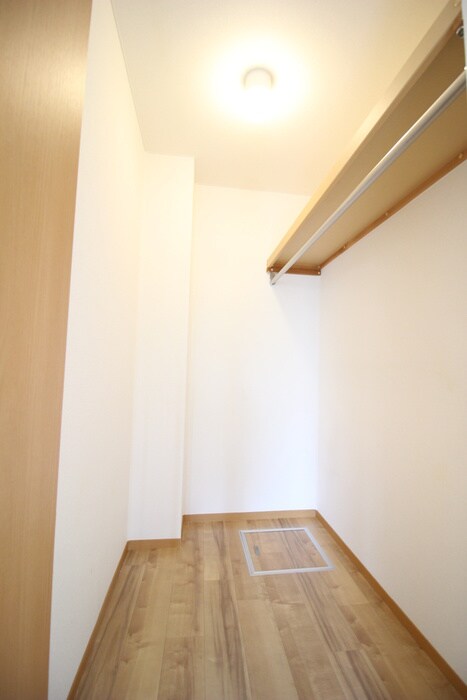 物件内観写真20　(収納)