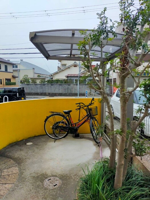 物件外観写真6　(駐輪場)