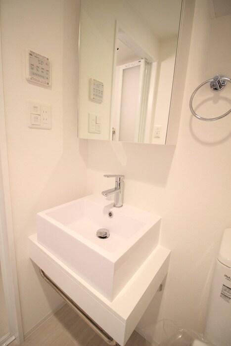 物件内観写真9　(洗面)