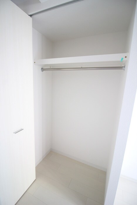 物件内観写真13　(収納)