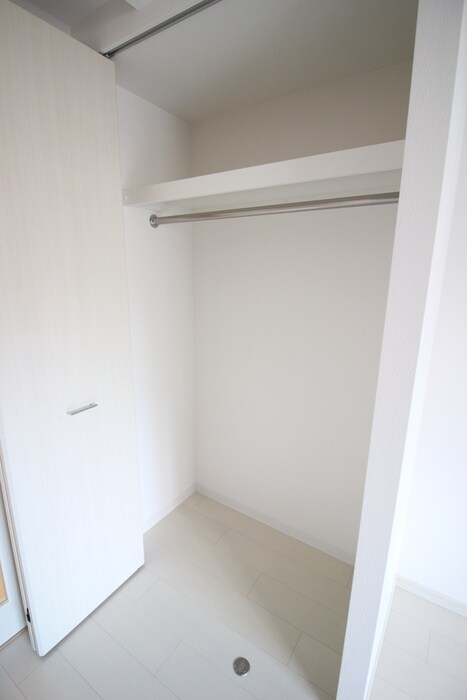 物件内観写真13　(収納)