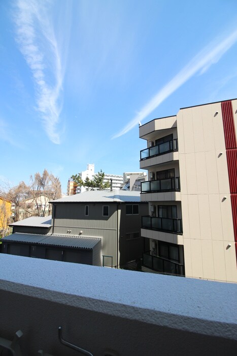 物件内観写真17　(室内からの展望)