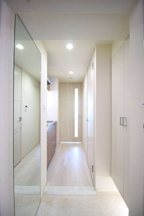 物件内観写真14　(玄関)