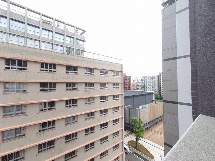 物件内観写真16　(室内からの展望)