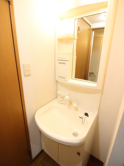 物件内観写真8　(洗面)