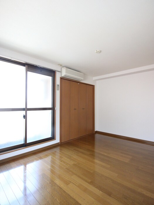 物件内観写真13　(居室)