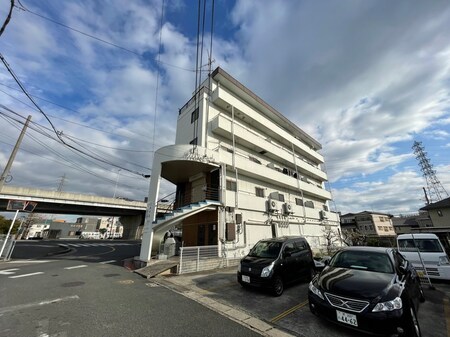 Ａｒｔ深井外観写真