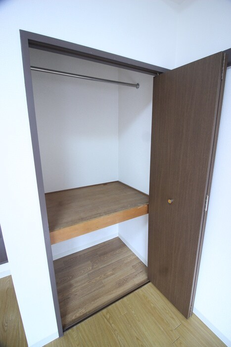 物件内観写真10　(収納)