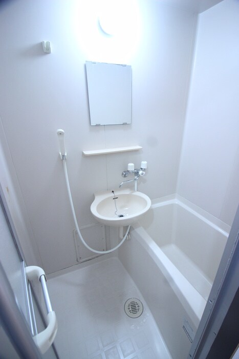 物件内観写真12　(バス／シャワールーム等)
