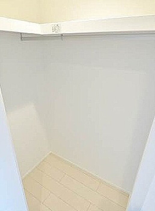 物件内観写真12　(収納)