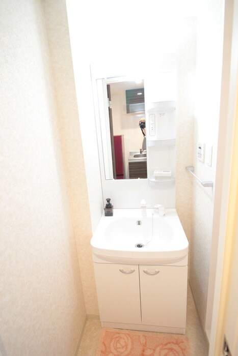 物件内観写真9　(洗面)
