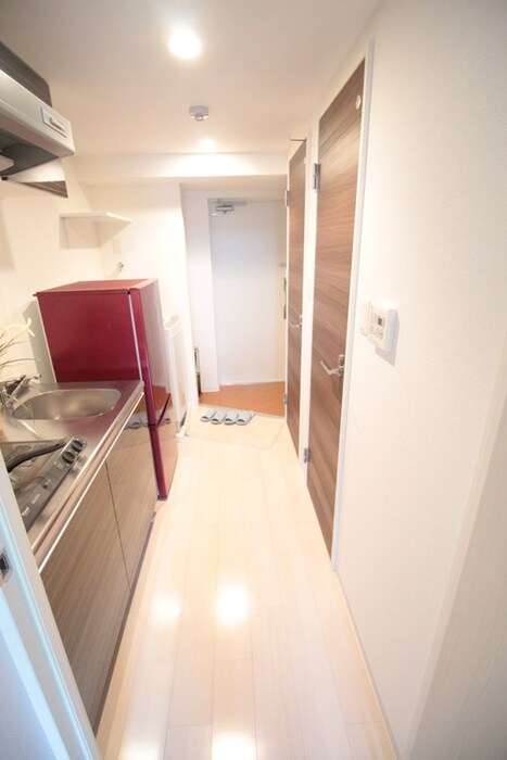 物件内観写真14　(廊下)