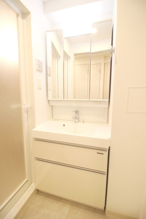 物件内観写真9　(洗面)