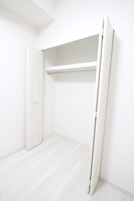 物件内観写真12　(収納)
