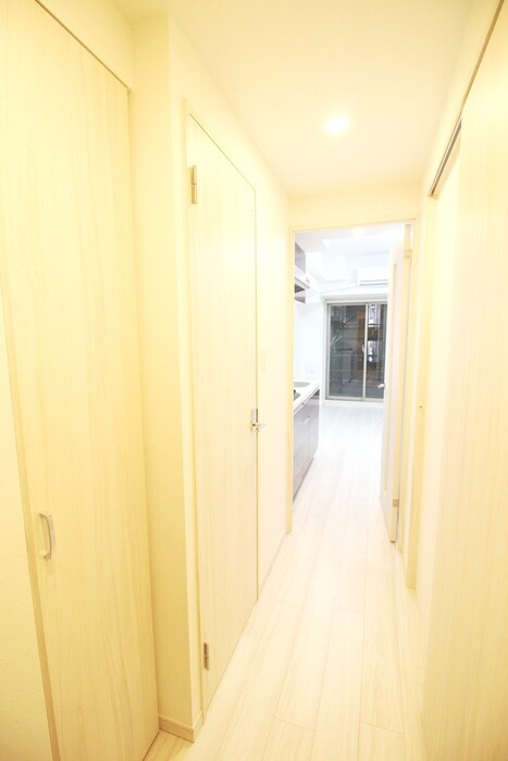 物件内観写真16　(廊下)