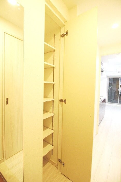 物件内観写真17　(靴箱)